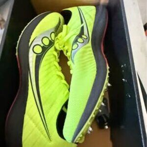 Saucony Velocity MP Track Spikes – Men’s 8.5